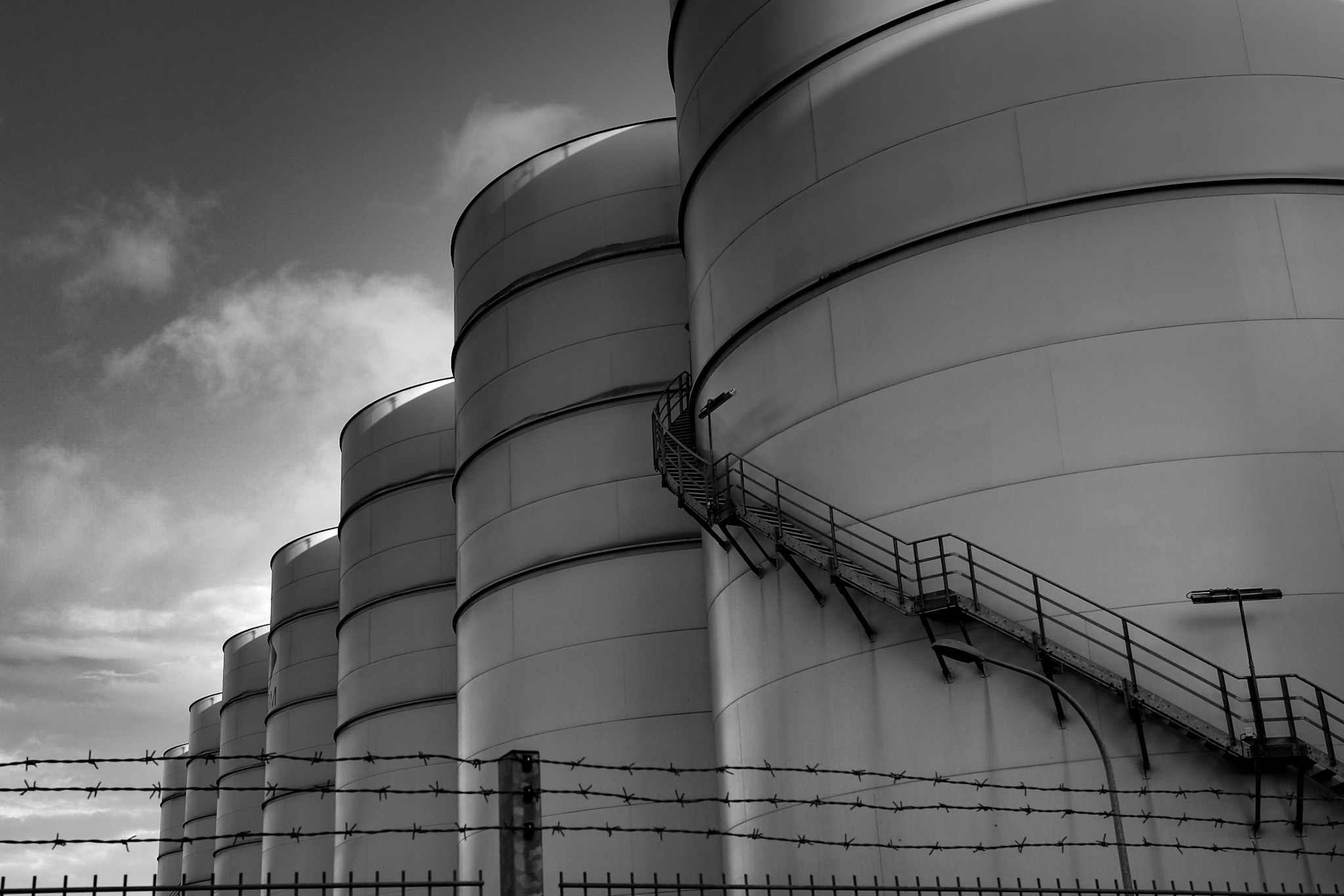 4F74CAF0-704E-4EA4-B80A-30A371A171BE